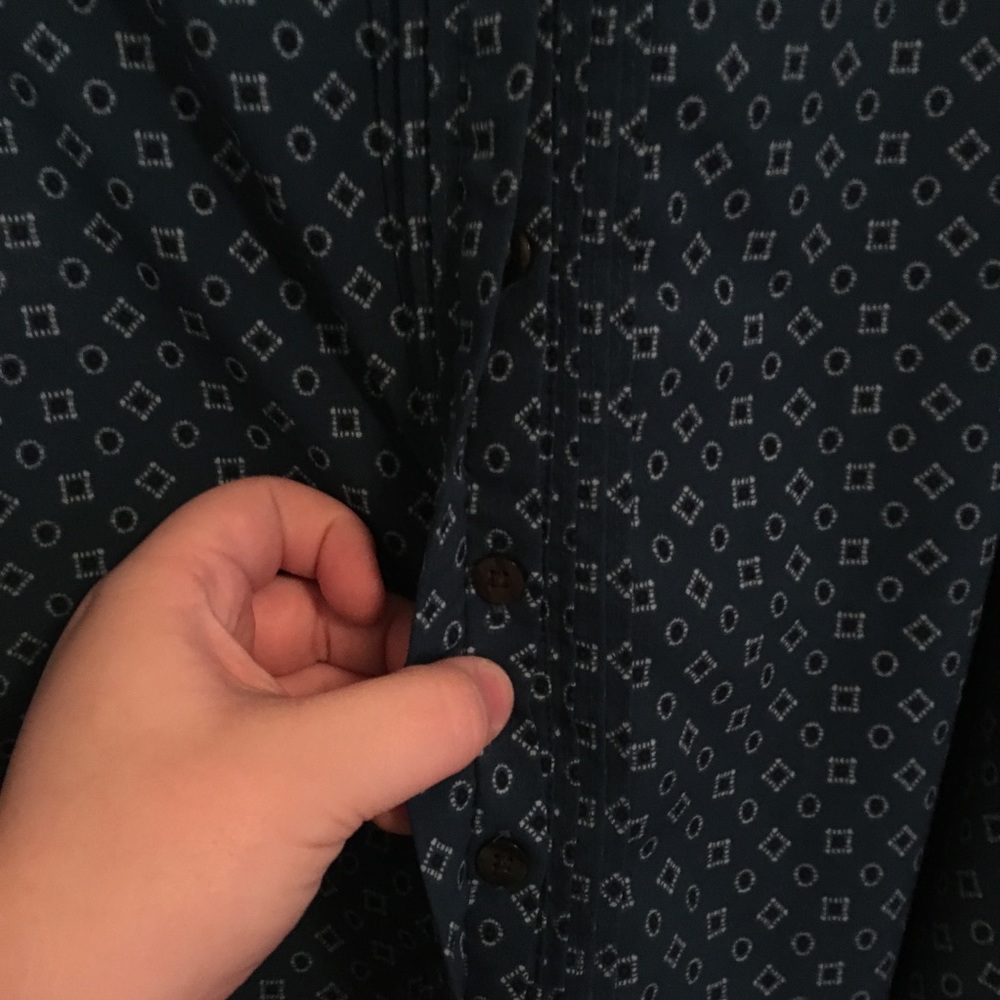 Patterned Blue Button Up with Hidden Buttons - Picture 4 of 8